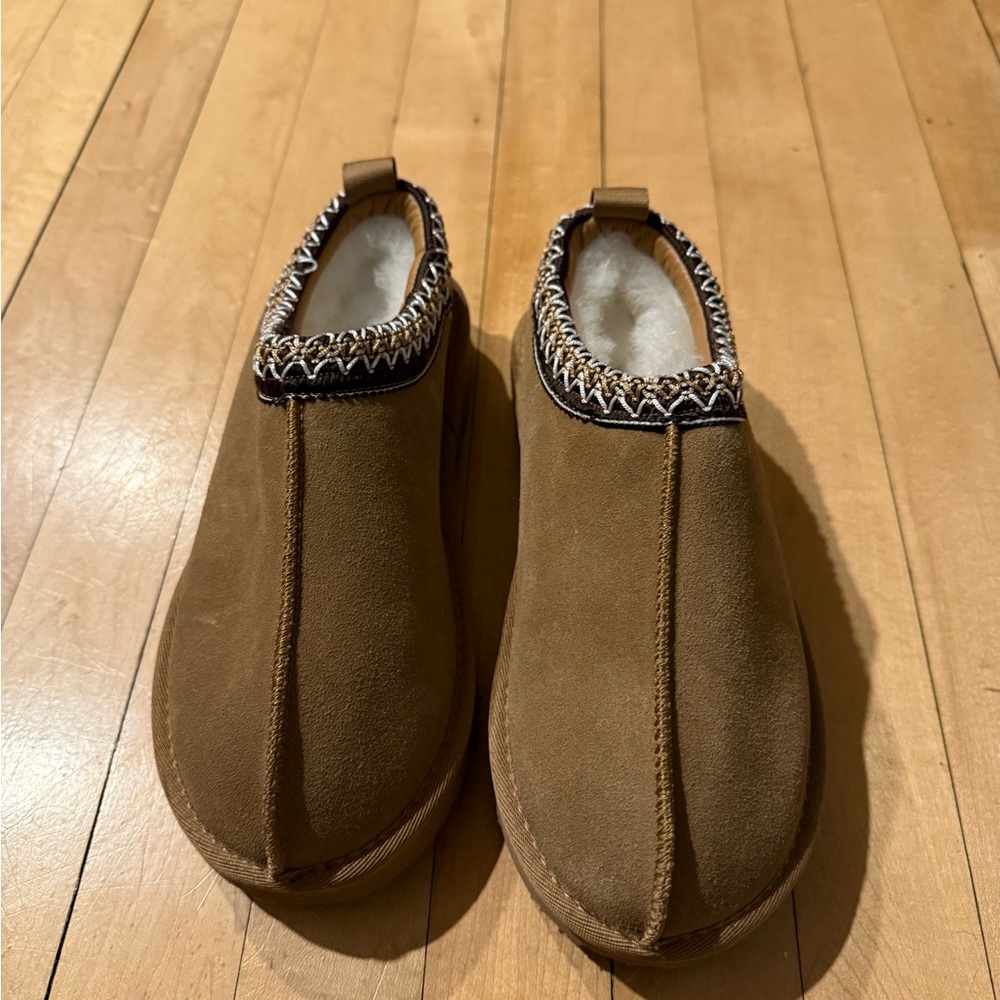 Project Cloud Brown Slippers/Clogs with Patterned… - image 3